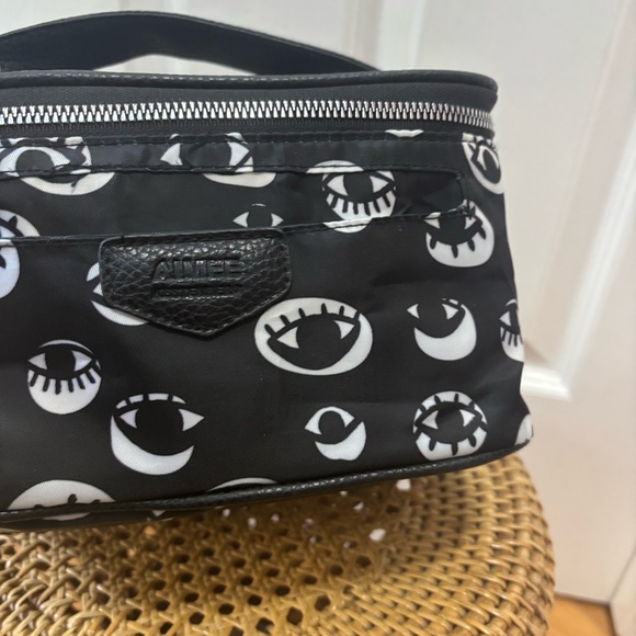 Aimee Kestenberg Eye Love Cosmetic/travel Bag with mini pouch. Black/white. VGC - Picture 7 of 16